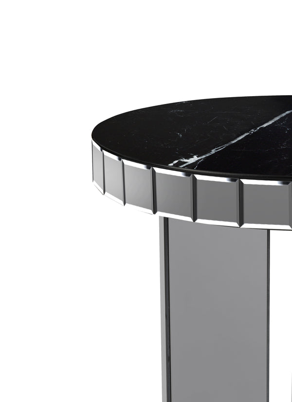 Homeroots 20" Silver And Black Faux Marble And Glass Round Mirrored End Table   569207