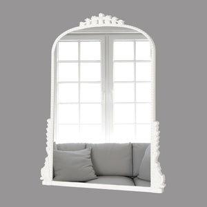 Homeroots 32" White Arch Baroque Framed Accent Mirror  Mirror 569261