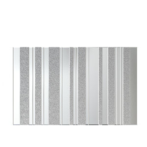 Homeroots 30" Clear And Silver Unframed Venetian Accent Mirror With Faux Crystal  Mirror 569268