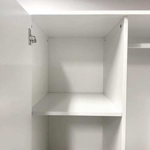 Homeroots 71" White Mirrored Combo Dresser With Five Doors & Two Drawers - Stylish Storage Solution For Any Room  Manufactured Wood 569287