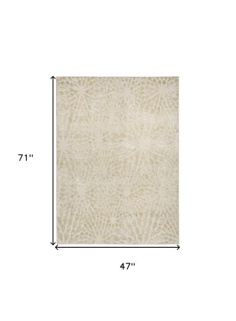 Homeroots 4' X 6' Ivory Abstract Area Rug - Stylish Neutral Design To Elevate Any Space With Sophistication 4' X 6' Polyester 569632