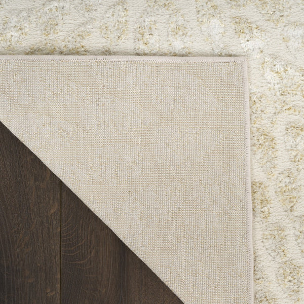 Homeroots 4' X 6' Ivory Abstract Area Rug - Stylish Neutral Design To Elevate Any Space With Sophistication 4' X 6' Polyester 569632