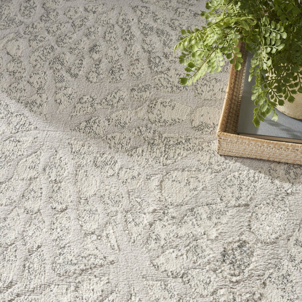 HomeRoots 5' Gray Abstract Area Rug - Modern Design for Cozy Living Spaces, Low-Pile, Durable & Easy Care 5' X 7' 569635