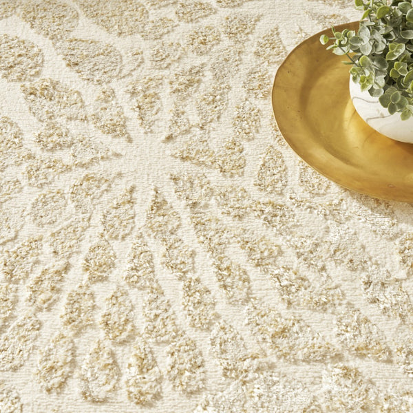 HomeRoots 5' Ivory Abstract Area Rug - Modern Elegance for Living Rooms, Bedrooms & High-Traffic Areas 5' X 7' 569637