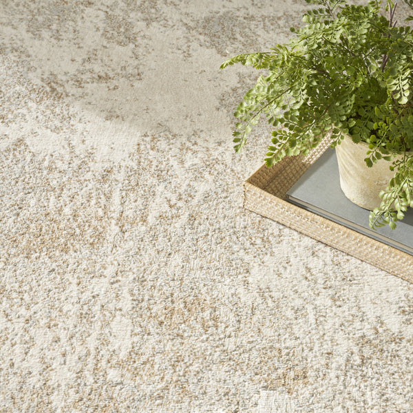 Homeroots 5' X 7' Gray Abstract Area Rug  Polyester 569638