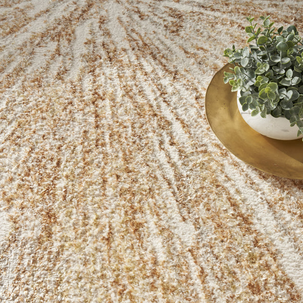 Homeroots 8' X 10' Ivory Abstract Area Rug  Polyester 569641