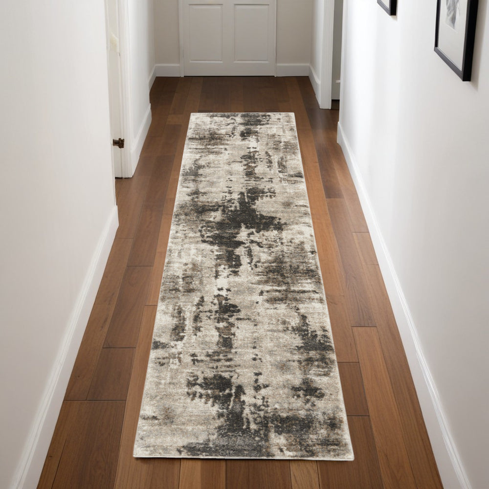 Homeroots 8' Tan Abstract Power Loom Runner Rug  Polypropylene 569647