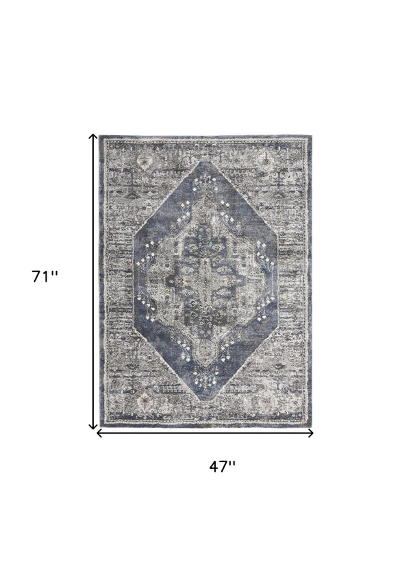 Homeroots 4' X 6' Blue Floral Power Loom Distressed Area Rug  Polypropylene 569648