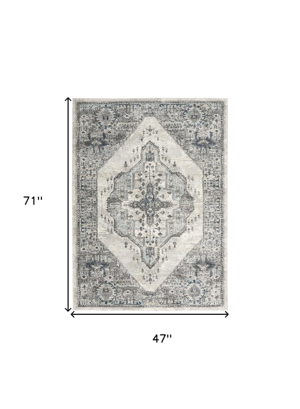 Homeroots 4' X 6' Gray Floral Power Loom Distressed Area Rug  Polypropylene 569650