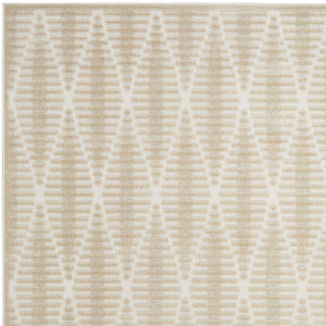Homeroots 5' X 7' Beige Geometric Area Rug  Polypropylene 569740