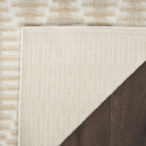Homeroots 5' X 7' Beige Geometric Area Rug  Polypropylene 569740