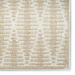Homeroots 5' X 7' Beige Geometric Area Rug  Polypropylene 569740