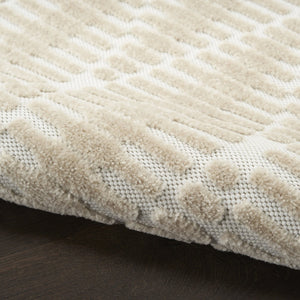 HomeRoots 7' Beige Geometric Area Rug - Modern Style, Low-Pile Comfort, Perfect for Any Room Decor, Easy Care 7' X 9' 569743