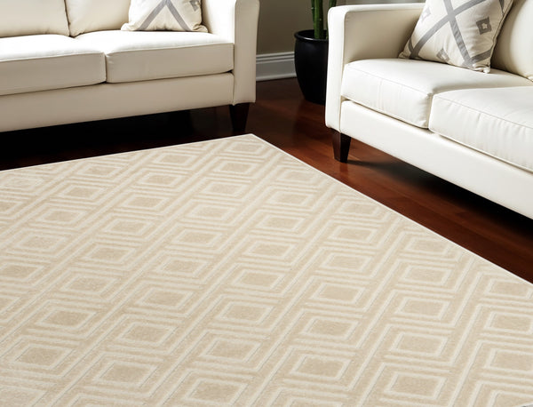 Homeroots 8' X 10' Beige Geometric Area Rug  Polypropylene 569748