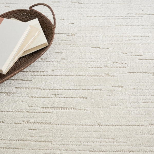 HomeRoots 7' Beige Geometric Area Rug - Elevate Your Space with Modern Style and Durable Everyday Performance 8' X 10' 569749