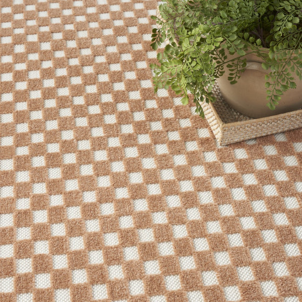 HomeRoots 8' Brown Geometric Area Rug - Modern Design for Living Spaces, Durable & Easy to Maintain, 0.25" Pile 8' X 10' 569755