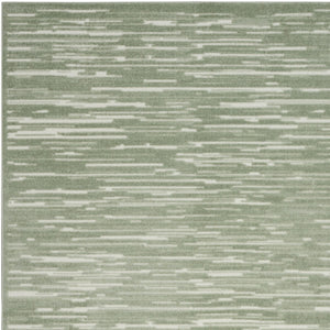 Homeroots 8' X 10' Green Geometric Area Rug  Polypropylene 569759