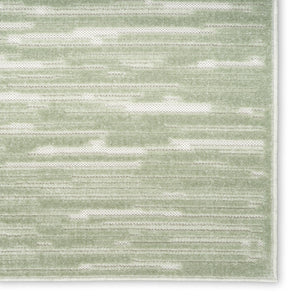 Homeroots 8' X 10' Green Geometric Area Rug  Polypropylene 569759