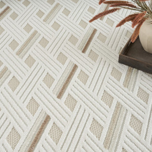 HomeRoots 8' Elegant Ivory Geometric Area Rug - Modern Design for Living Rooms, Bedrooms & Dining Spaces 8' X 10' 569763