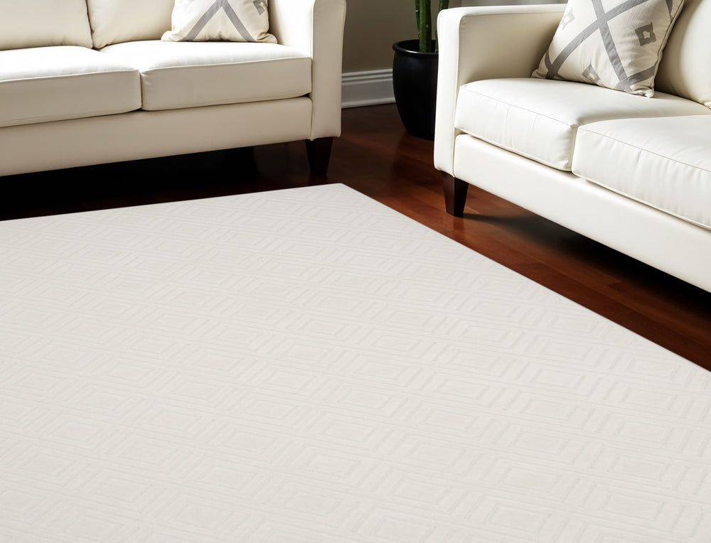 Homeroots 8' X 10' Ivory Geometric Area Rug  Polypropylene 569765