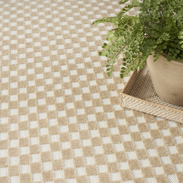 HomeRoots 8' Modern Tan Geometric Area Rug - Durable, Stylish Design for Living Rooms and High-Traffic Areas 8' X 10' 569771
