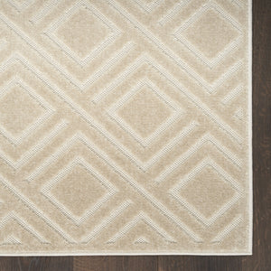 Homeroots 9' X 12' Beige Geometric Area Rug  Polypropylene 569776