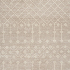 Homeroots 6' X 9' Beige Geometric Power Loom Area Rug  Polypropylene 569848