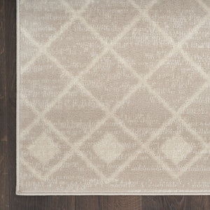 Homeroots 6' X 9' Beige Geometric Power Loom Area Rug  Polypropylene 569848