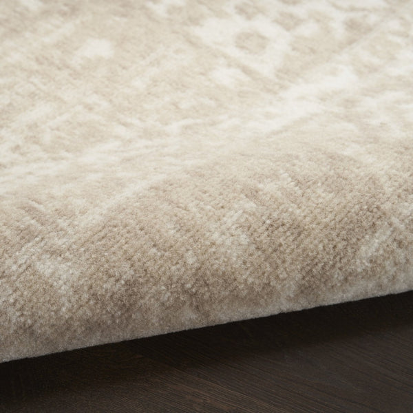 HomeRoots 6' Elegant Ivory Floral Power Loom Area Rug for Timeless Charm in Living Rooms and Bedrooms 8' Round 569861