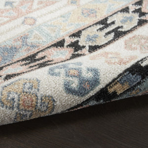 Homeroots 5' Geometric Ivory Tan & Black Flatweave Area Rug - Stain Resistant, Durable & Stylish For Any Room  Polyester 569903