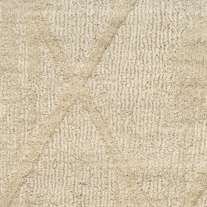 HomeRoots 4' Beige Geometric Wool Area Rug - Modern, Soft, Durable Design Perfect for Small Spaces and Entryways 5' X 7' 569923