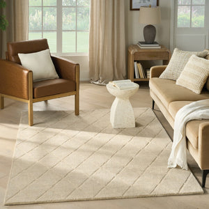 HomeRoots 4' Beige Geometric Wool Area Rug - Modern, Soft, Durable Design Perfect for Small Spaces and Entryways 5' X 7' 569923