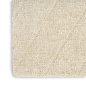 Homeroots 5' X 7' Ivory Wool Geometric Area Rug  Wool 569926