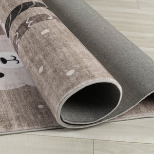 Homeroots 4' X 6' Brown And Beige Juvenile Animals Youthful Area Rug  Polyester 569995