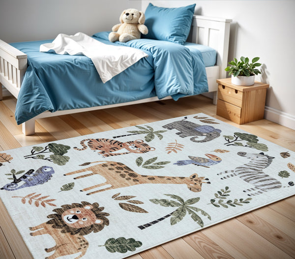 Homeroots 4' X 6' Gray Brown And Green Juvenile Zoo Animals Youthful Area Rug  Polyester 570007