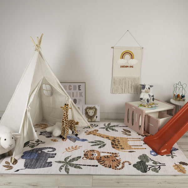 Homeroots 4' X 6' Gray Brown And Green Juvenile Zoo Animals Youthful Area Rug  Polyester 570007