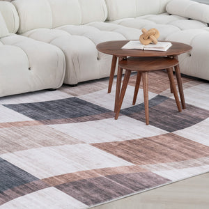 Homeroots 4' X 6' Beige Brown And Gray Checkered Area Rug  Polyester 570039