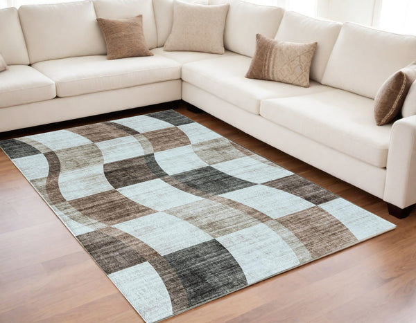 Homeroots 5' X 8' Beige Brown And Gray Checkered Area Rug  Polyester 570040