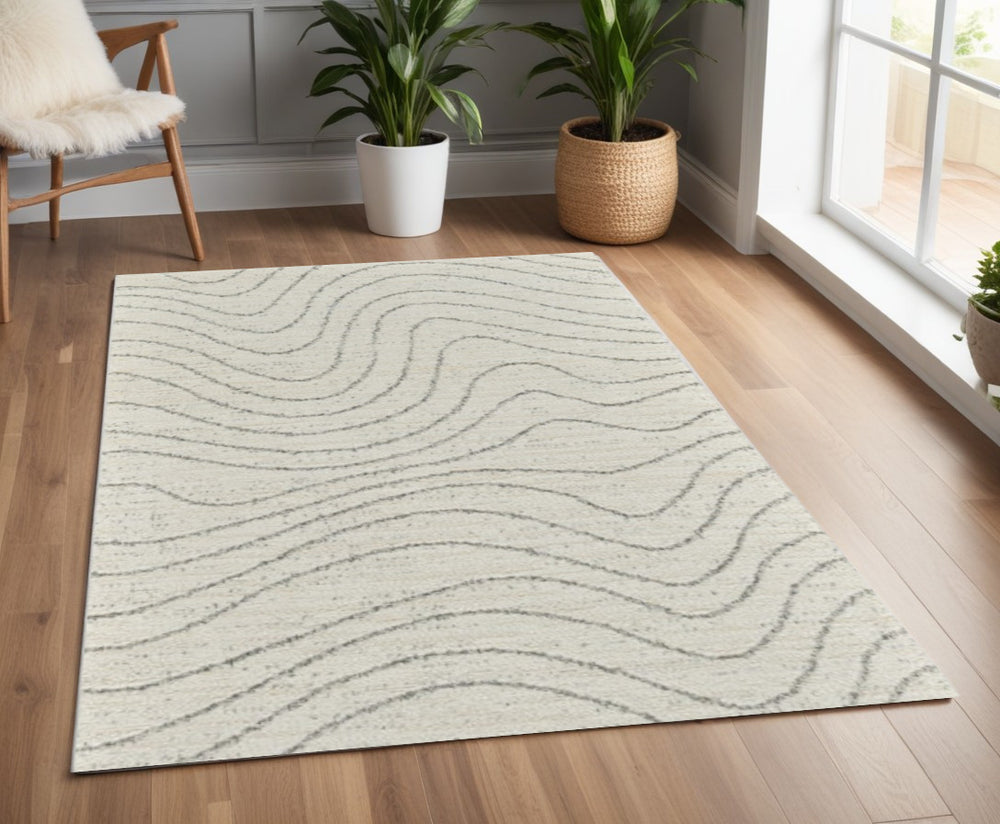 Homeroots 4' X 6' Cream And Beige Abstract Area Rug  Polyester 570063