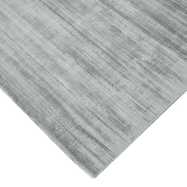 HomeRoots 4' Elegant Silver and Gray Abstract Hand-Woven Area Rug for Contemporary Home Décor and Comfort 5' X 8' 570208