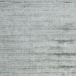 HomeRoots 4' Elegant Silver and Gray Abstract Hand-Woven Area Rug for Contemporary Home Décor and Comfort 5' X 8' 570208