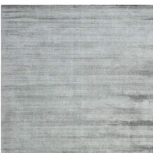 HomeRoots 4' Elegant Silver and Gray Abstract Hand-Woven Area Rug for Contemporary Home Décor and Comfort 10' X 14' 570211