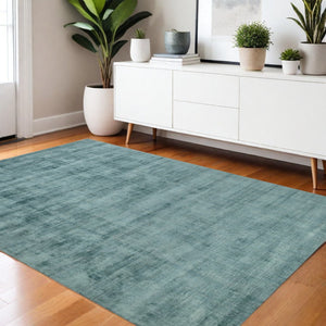 HomeRoots 4' Sea Green and Light Blue Abstract Hand-Woven Area Rug for Luxurious, Modern Home Décor 4' X 6' 570213