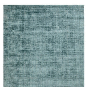 HomeRoots 4' Sea Green and Light Blue Abstract Hand-Woven Area Rug for Luxurious, Modern Home Décor 10' X 14' 570217