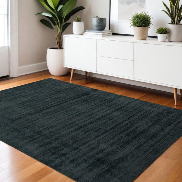 HomeRoots 4' Charcoal and Black Abstract Hand-Woven Area Rug – Elegant Texture for Modern Spaces and Comfort 4' X 6' 570219