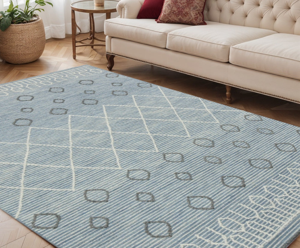 HomeRoots 5' Hand Hooked Wool Area Rug in Blue Gray and Ivory - Modern Geometric Design for Any Room 5' X 8' 570308