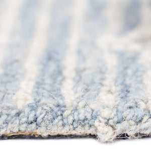 HomeRoots 5' Hand Hooked Wool Area Rug in Blue Gray and Ivory - Modern Geometric Design for Any Room 5' X 8' 570308