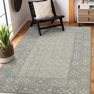 HomeRoots 5' Hand-Hooked Wool Southwestern Area Rug - Gray & Ivory, Artisan Crafted for Cozy Spaces 8' X 10' 570321