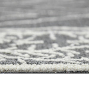 HomeRoots 5' Gray and Ivory Wool Geometric Hand-Hooked Area Rug - Artisanal Warmth for Modern Spaces 5' X 8' 570324
