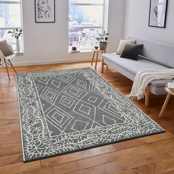 HomeRoots 5' Gray and Ivory Wool Geometric Hand-Hooked Area Rug - Artisanal Warmth for Modern Spaces 5' X 8' 570324